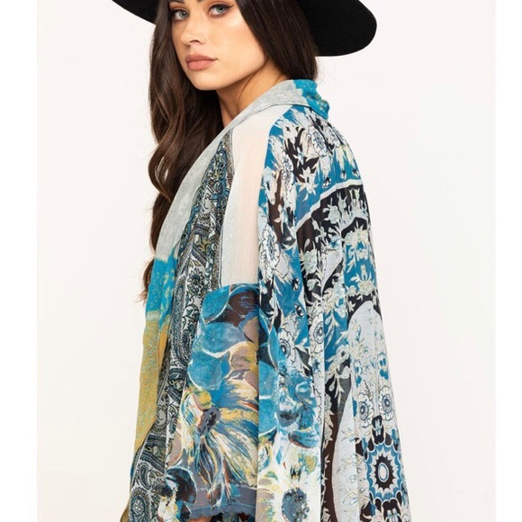 Free People Keeping Up With The Kimono Duster - Picture 2 of 11